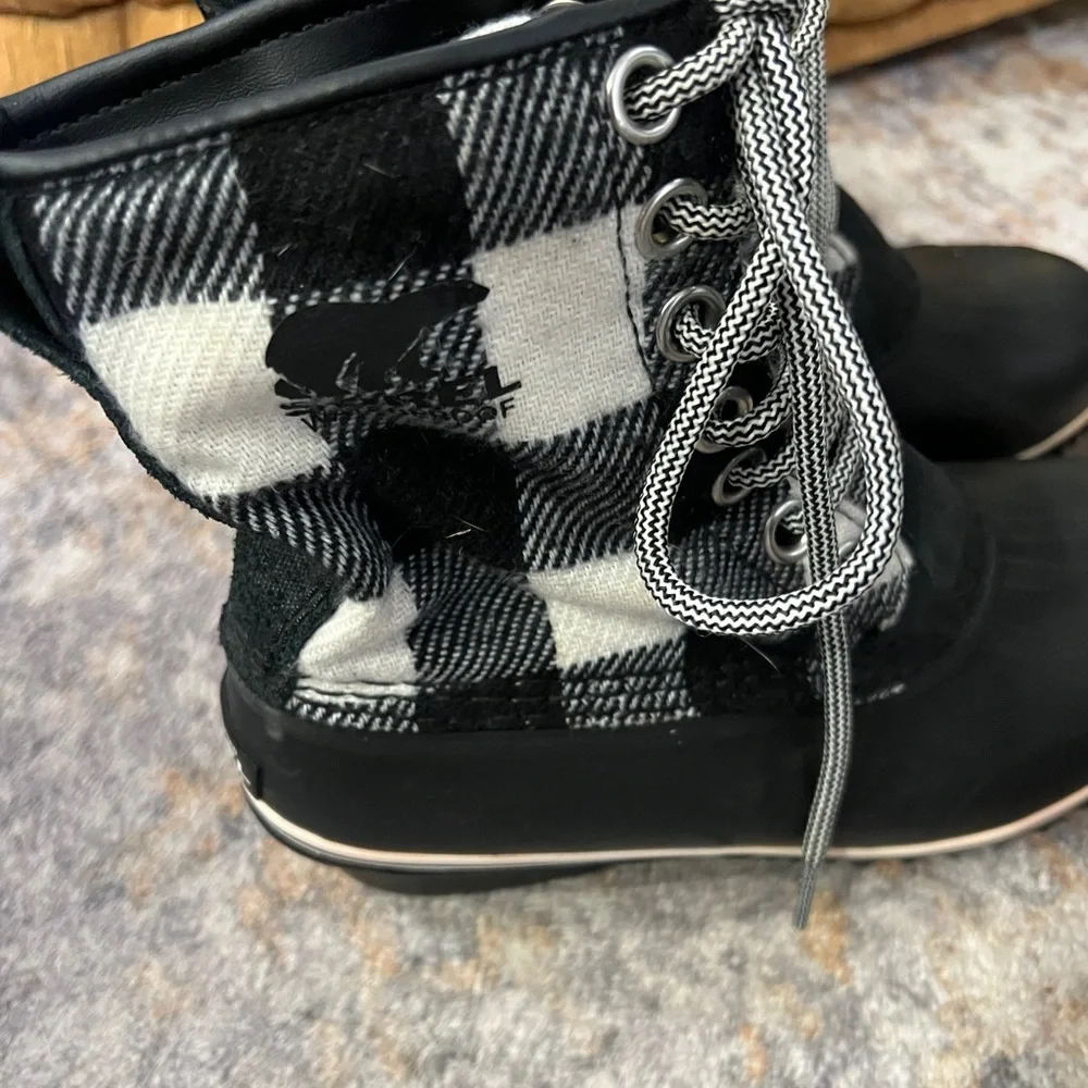 Sorel Slimpack 1964 Buffalo Check Duck Boot Size 7